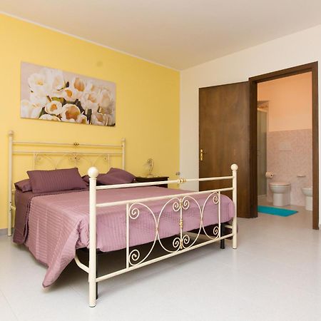 B&B La Casa Nel Borgo Specchia Exterior photo