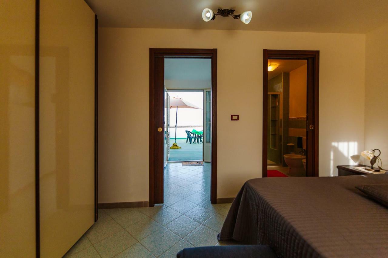 B&B La Casa Nel Borgo Specchia Exterior photo